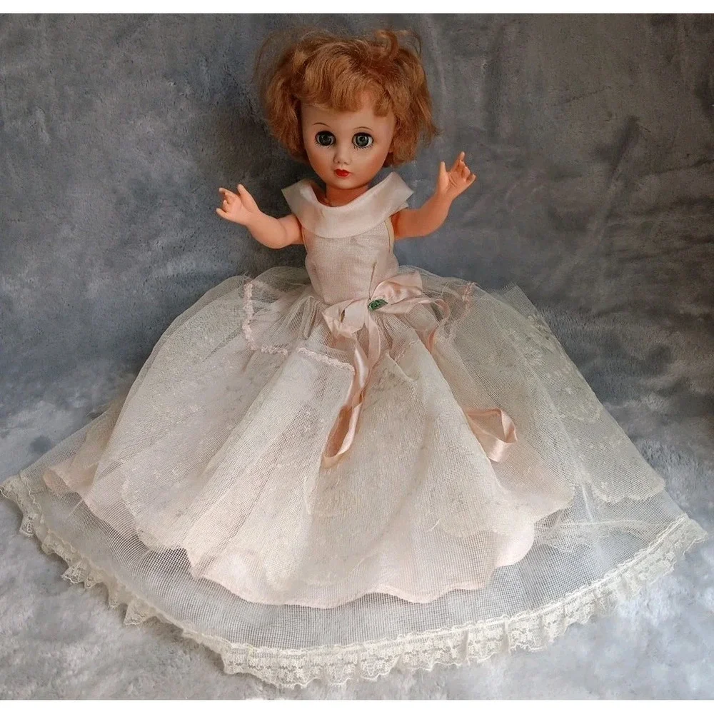 Vtg Fashion Bride Doll 17-18